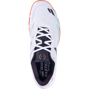 Bovenaanzicht van de Babolat Premura 3 Lebron White/Orange met witte veters en oranje detail