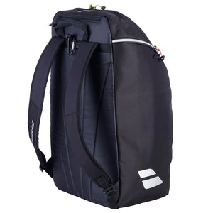 Achterzijde van de zwarte Babolat RH Perf racketbag met gevoerde schouderbanden.