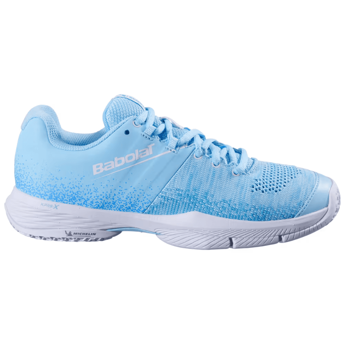 Zijaanzicht van de Babolat Sensa Women in hemelsblauw met wit Babolat-logo en witte zool