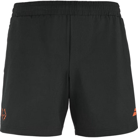 Zwarte Babolat Short Lebron 2026 met oranje stierkop en oranje logo op de pijpen