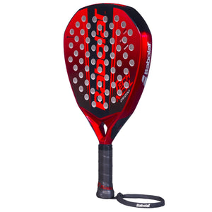 Babolat Technical Origin+ padelracket schuin vooraanzicht, diamantvorm in rood en zwart