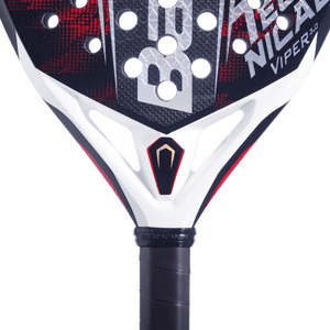 Detail van het hart van het Babolat Technical Viper 3.0 met witte brug en rode accenten