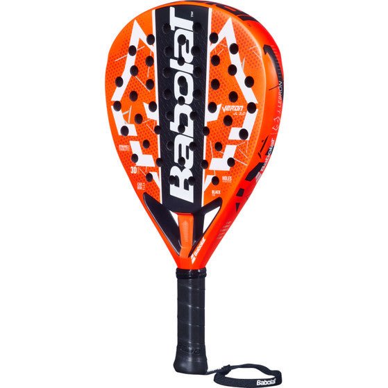 Babolat Veron Juan Lebron 3.0 schuin vooraanzicht, diamantvorm in oranje en zwart