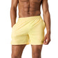 Bjorn Borg 6 inch short voor heren in geel, vooraanzicht op model