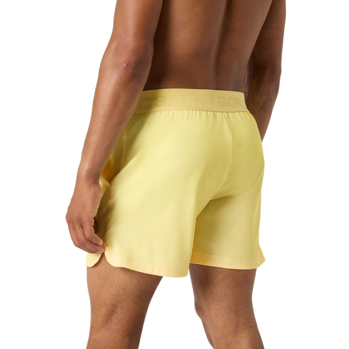 Achterzijde van de gele Bjorn Borg 6 inch short voor heren