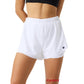Bjorn Borg Ace 2-in-1 short voor dames in wit, vooraanzicht op model