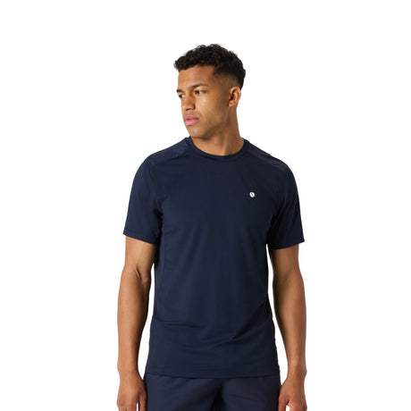Model draagt het Bjorn Borg Ace Mesh Panel T-shirt voor heren in donkerblauw