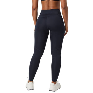 Achteraanzicht van de donkerblauwe Bjorn Borg Ace legging met brede tailleband op model