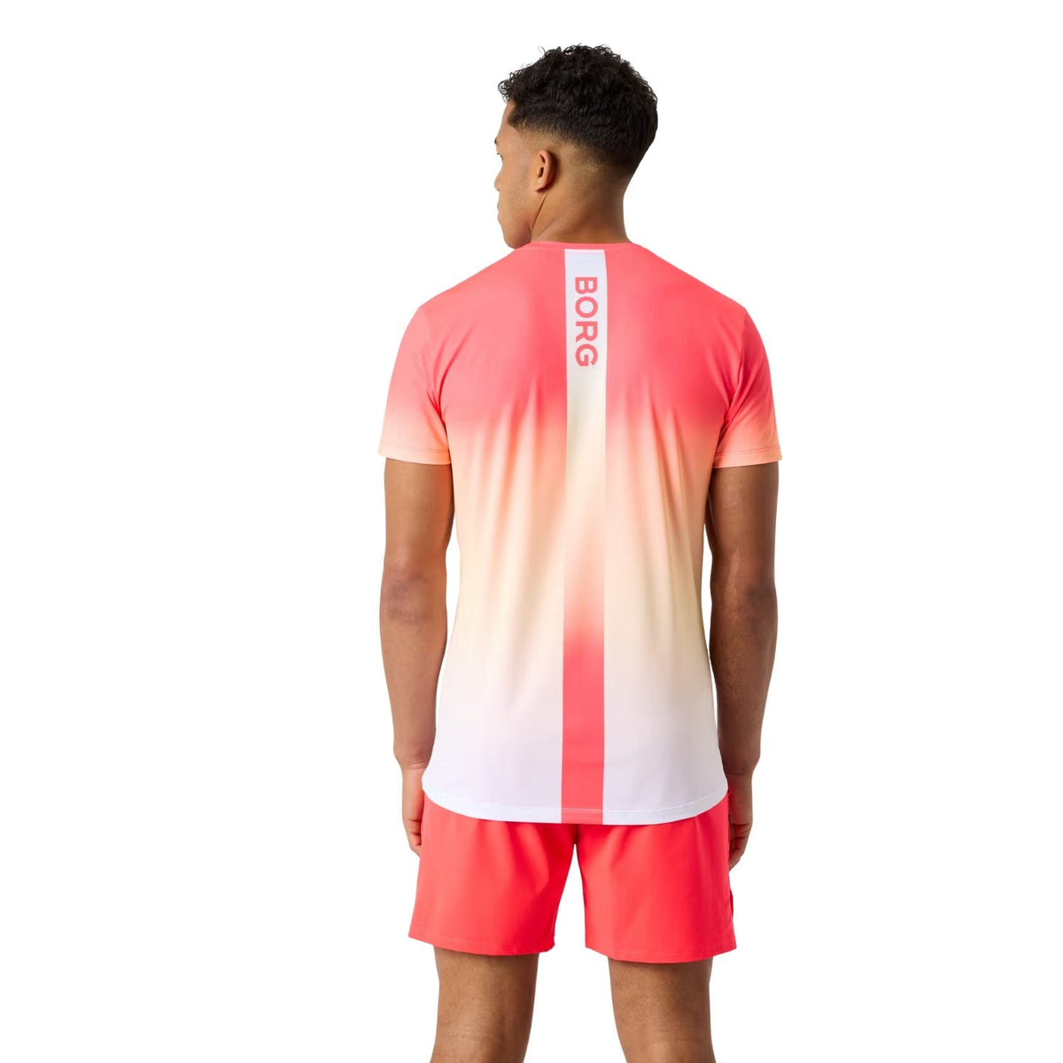 Achterzijde van het Ace T-shirt met koraalroze kleurverloop en BORG-print