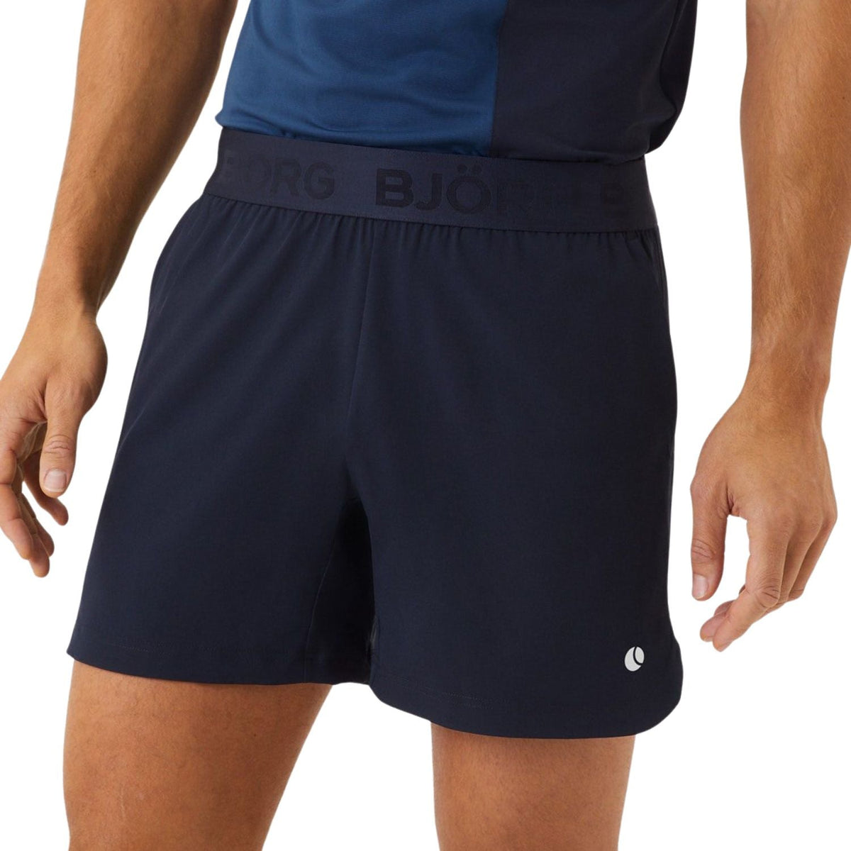 Bjorn Borg Ace short voor heren in donkerblauw, gedragen vooraanzicht