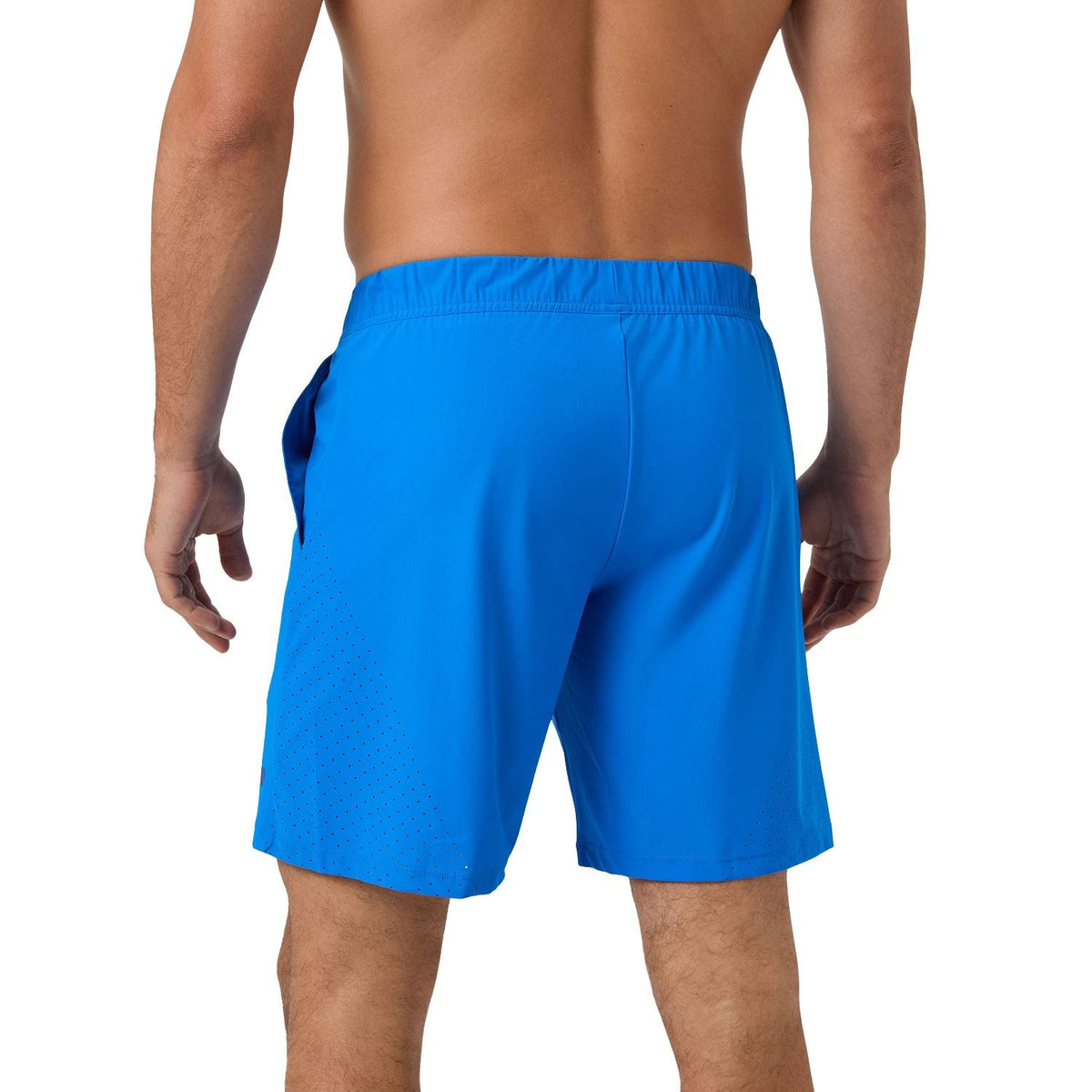 Model draagt de helderblauwe Bjorn Borg Ace sportshort, zijaanzicht