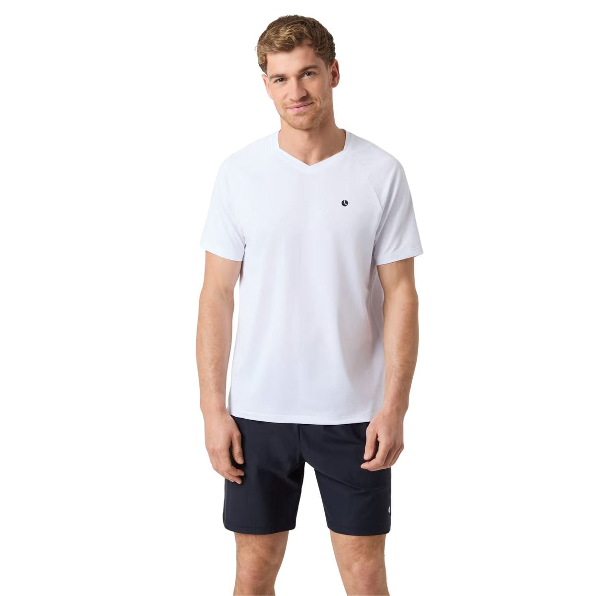 Bjorn Borg Ace V-hals T-shirt voor heren in wit, gedragen vooraanzicht