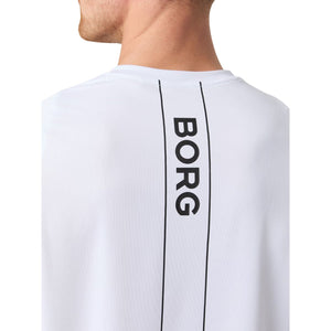 Detail van de verticale BORG-print op de rug van het witte Ace T-shirt