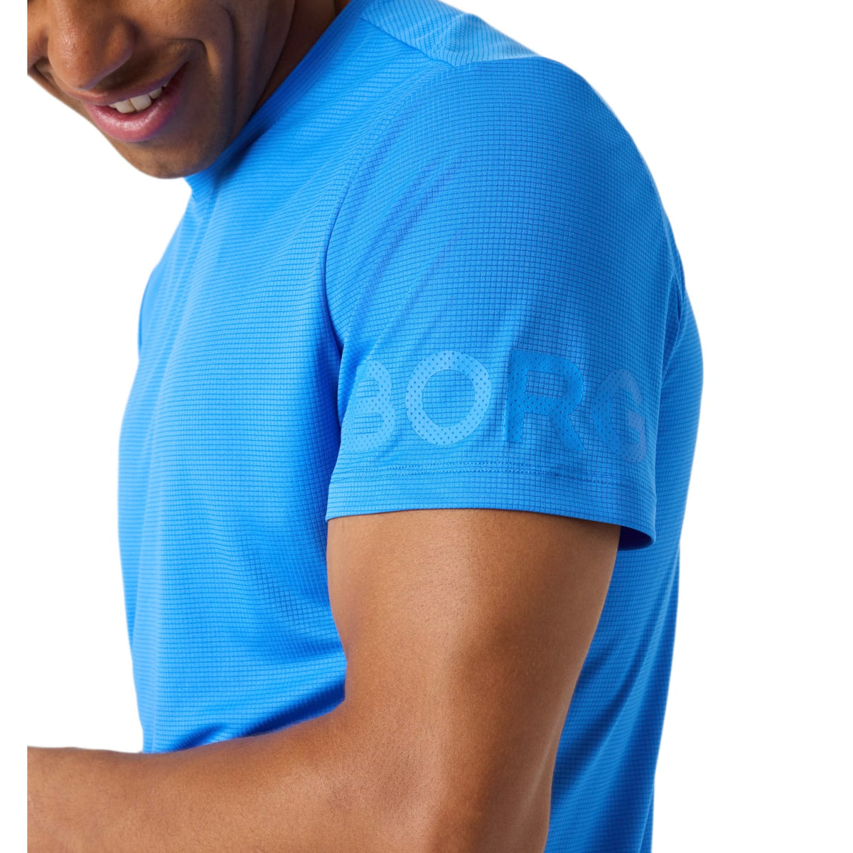 Detail van de mouw met BORG-print op het blauwe Bjorn Borg Light T-shirt