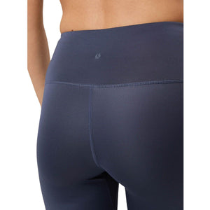 Detail van de hoge tailleband van de donkergrijsblauwe Bjorn Borg Logo Tights
