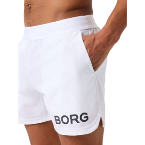 Zijaanzicht van de witte Bjorn Borg Short Shorts met hand in de steekzak
