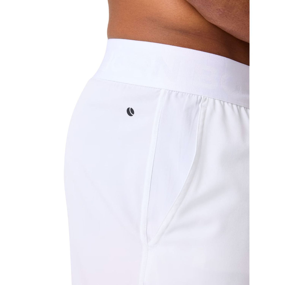 Witte Bjorn Borg Short Shorts voor heren, gedragen vooraanzicht van dichtbij