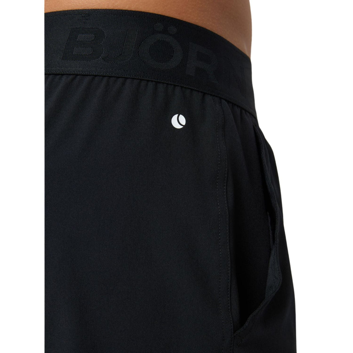 Detail van de logotailleband van de zwarte Bjorn Borg Short Shorts