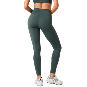 Achterzijde van de donkergroene Bjorn Borg Sleek legging, gedragen