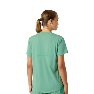 Achterzijde van het groene Bjorn Borg Sports T-shirt, gedragen door model