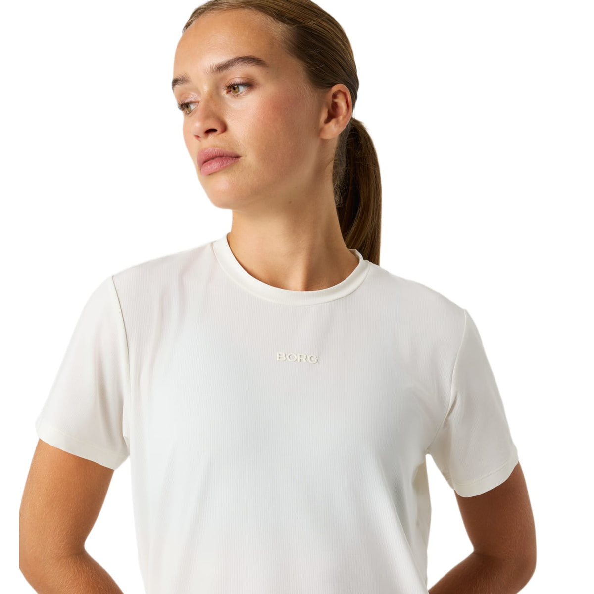 Detail van de ronde hals van het Bjorn Borg Sports T-shirt in gebroken wit