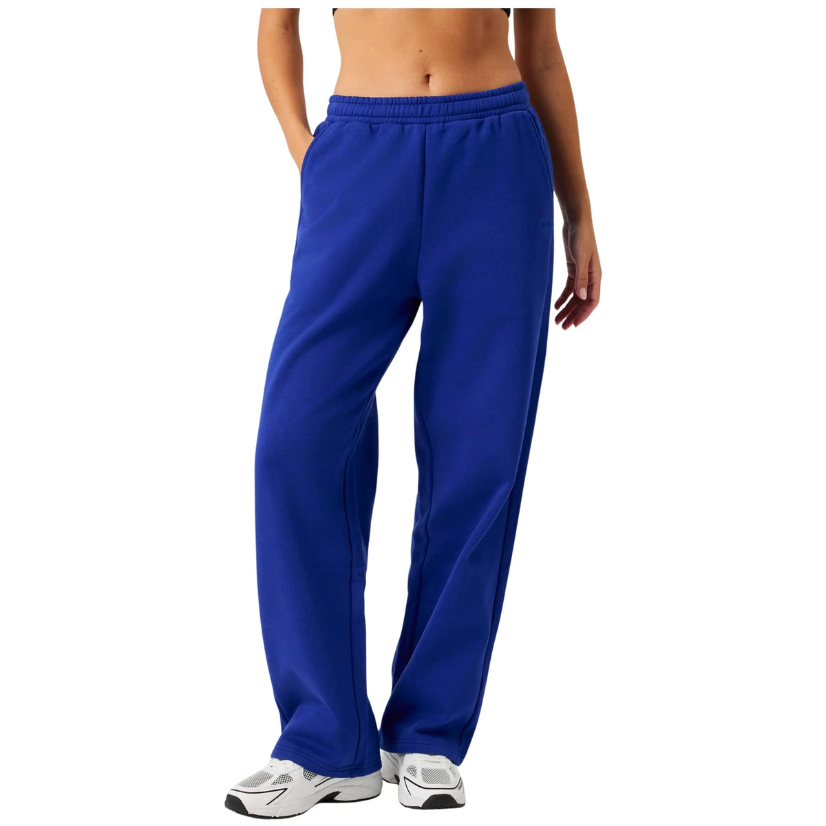 Björn Borg Studio Oversized Straight Sweatpants Clematis Blue - ten voeten uit op model
