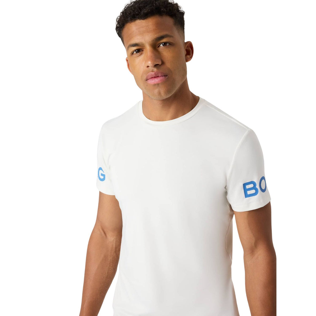 Vooraanzicht van het witte Bjorn Borg T-shirt met blauwe print op model