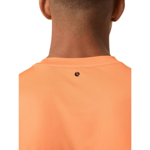 Achterzijde van het oranje Bjorn Borg T-shirt met logo in de nek