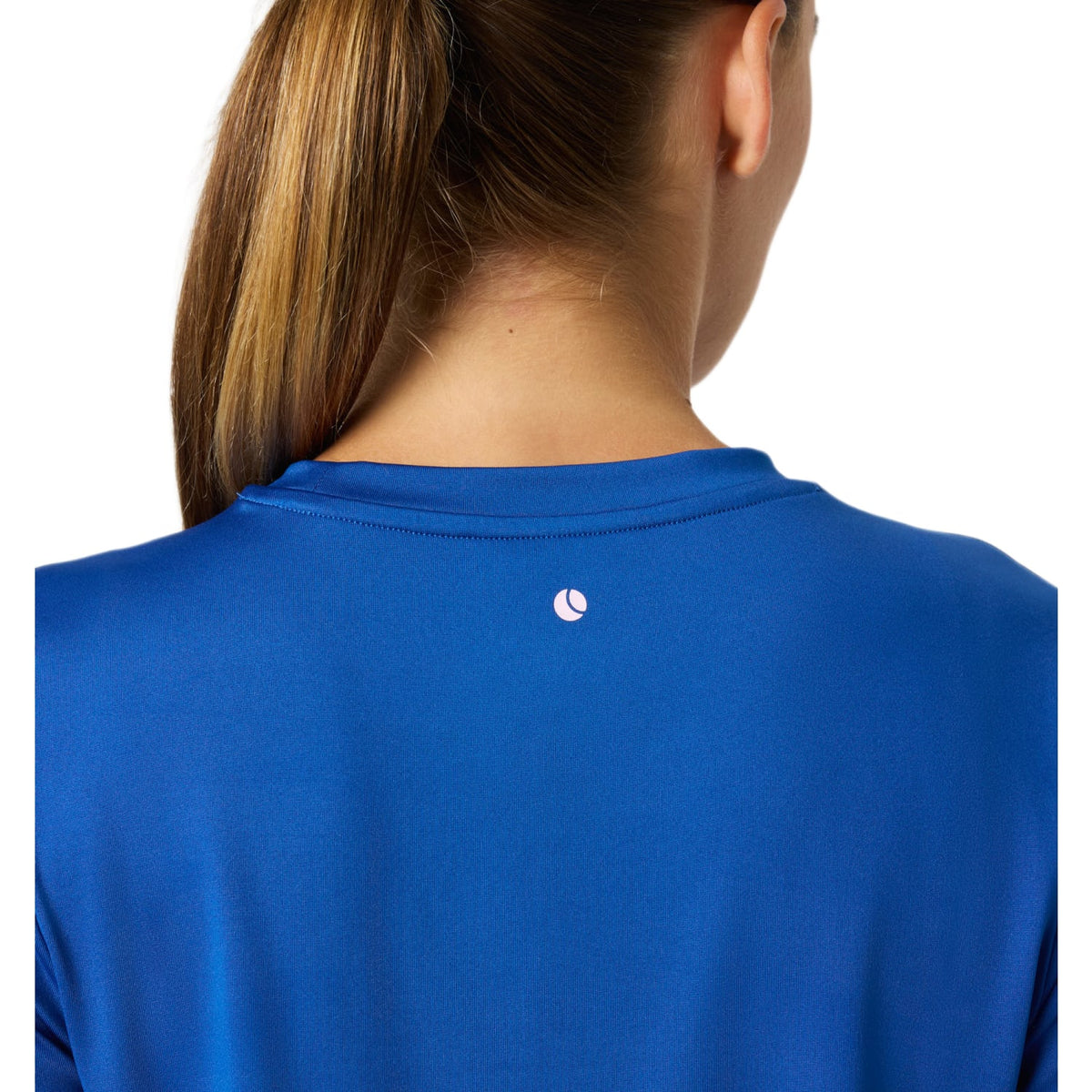 Detail van de achterkraag met logo van het blauwe Bjorn Borg T-shirt