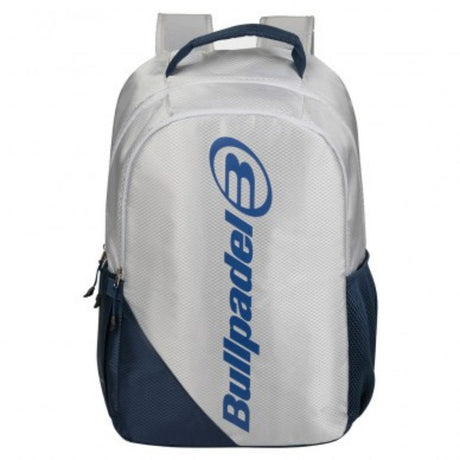 Vooraanzicht van de gebroken witte Bullpadel Backpack Advance 2026 met donkerblauwe hoek.