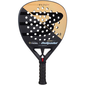 Bullpadel HACK 04 Premier padelracket in goud met donkerblauw frame, vooraanzicht