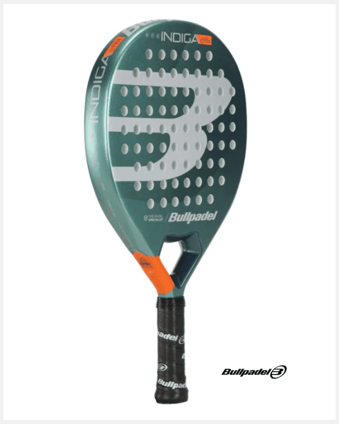 Bullpadel Indiga Control 25 schuin vooraanzicht, rondvorm in groen met oranje accent