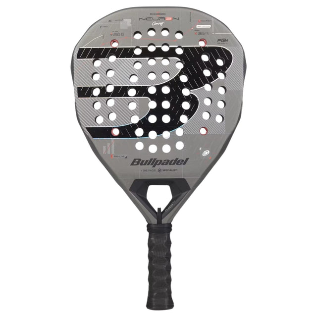 Bullpadel Neuron 02 Comfort 27 padelracket in grijs met zwart en rood, vooraanzicht