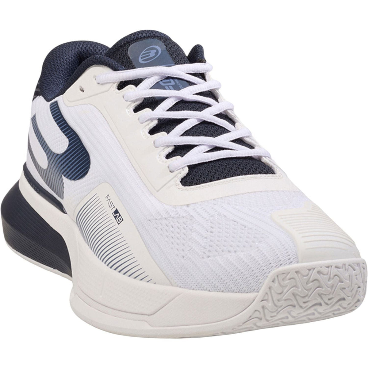 Schuin vooraanzicht van de witte Bullpadel Neuron 26V met donkerblauw logo