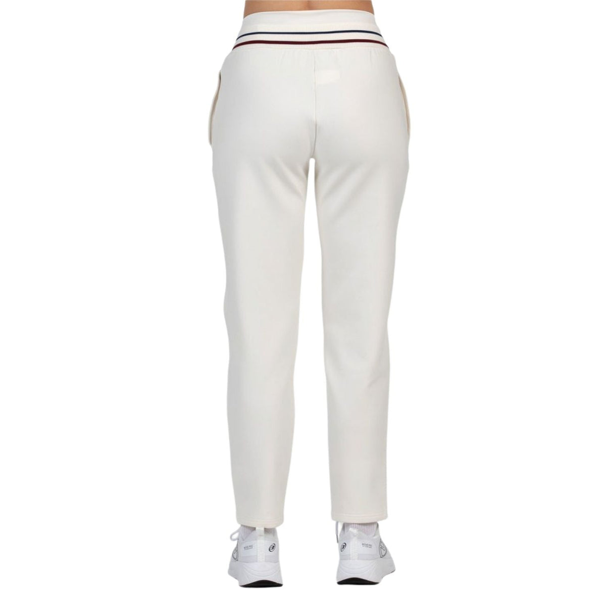 Achterzijde van de gebroken witte Bullpadel Aranga joggingbroek met gestreepte tailleband