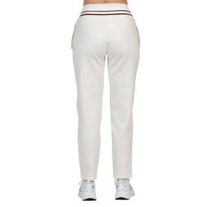 Achterzijde van de gebroken witte Bullpadel Aranga joggingbroek met gestreepte tailleband