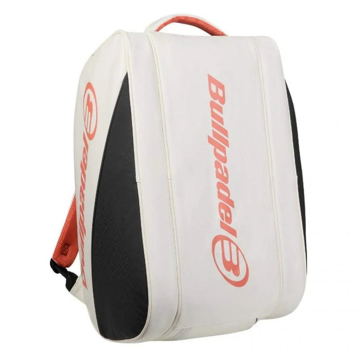 Rechtopstaande witte Bullpadel Elite 2026 racketbag met donkere zijhoek en logo.