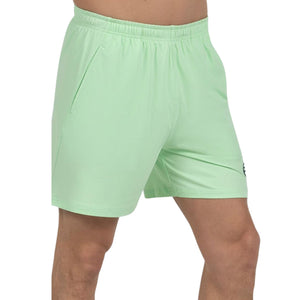 Lichtgroene Bullpadel Marace short van opzij met elastische taille