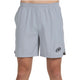 Vooraanzicht van de lichtgrijze Bullpadel Short Mazari met zwart logo op de pijp