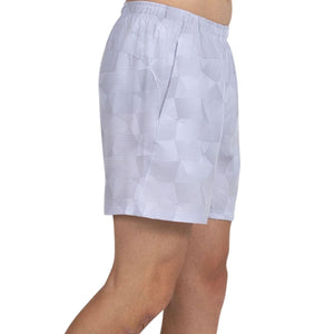 Zijaanzicht van de witte Bullpadel Short Monch met zijnaad en losvallende pijp