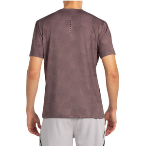 Achterzijde van het bruinpaarse Bullpadel T-Shirt Macondo met subtiele stippenrij