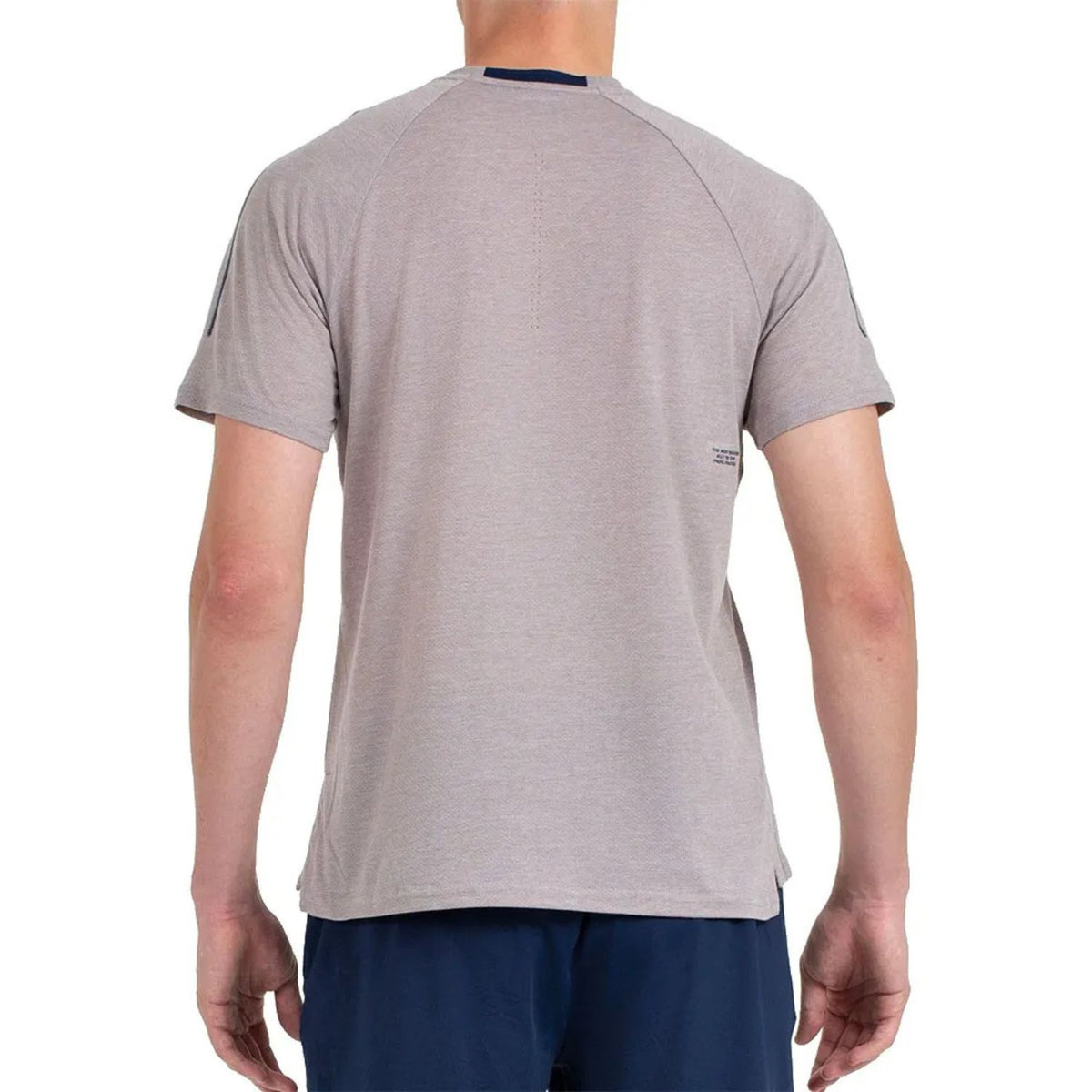 Achterzijde van het grijsbeige Bullpadel Montse T-shirt