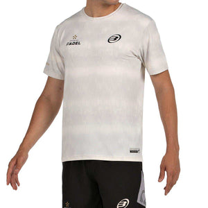 Wit Bullpadel Pasco T-shirt schuin van voren met logo op de borst