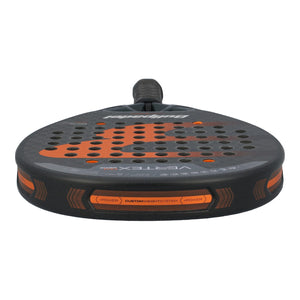Bovenaanzicht van het Bullpadel VERTEX 04 25 met oranje rand langs het frame