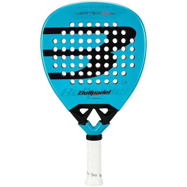 Bullpadel Vertex 05 W 26 dames padelracket in blauw met zwart patroon, vooraanzicht