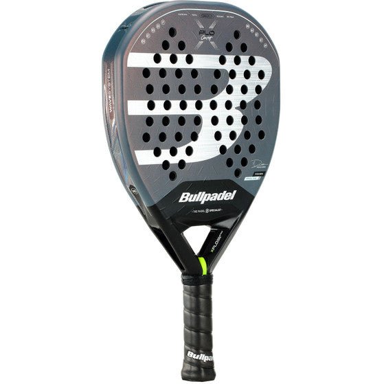 Bullpadel XPLO Comfort 26 schuin vooraanzicht, diamantvorm in grijs met limegroen