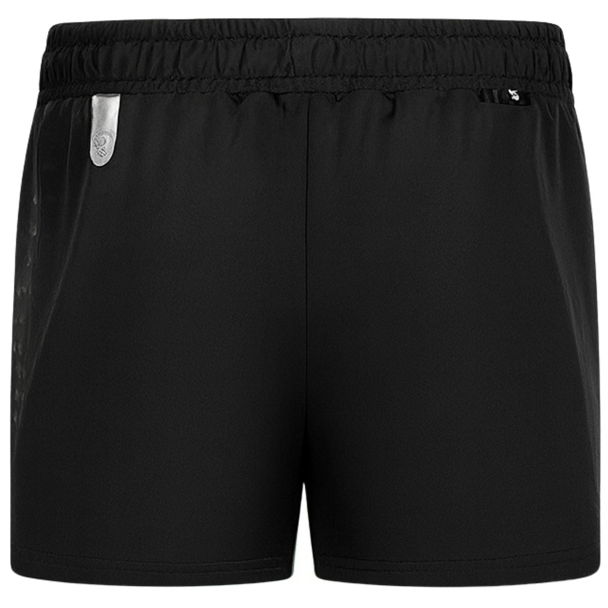Achterzijde van de zwarte By VP short voor dames met ritszak
