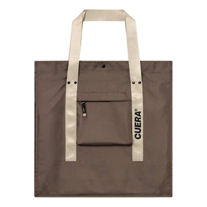 Bruine Cuera Active totebag met ritsvak op de voorzijde en twee beige schouderbanden