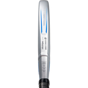 Detail van het frame en de grip van het Dunlop FX Hybrid 26 padelracket