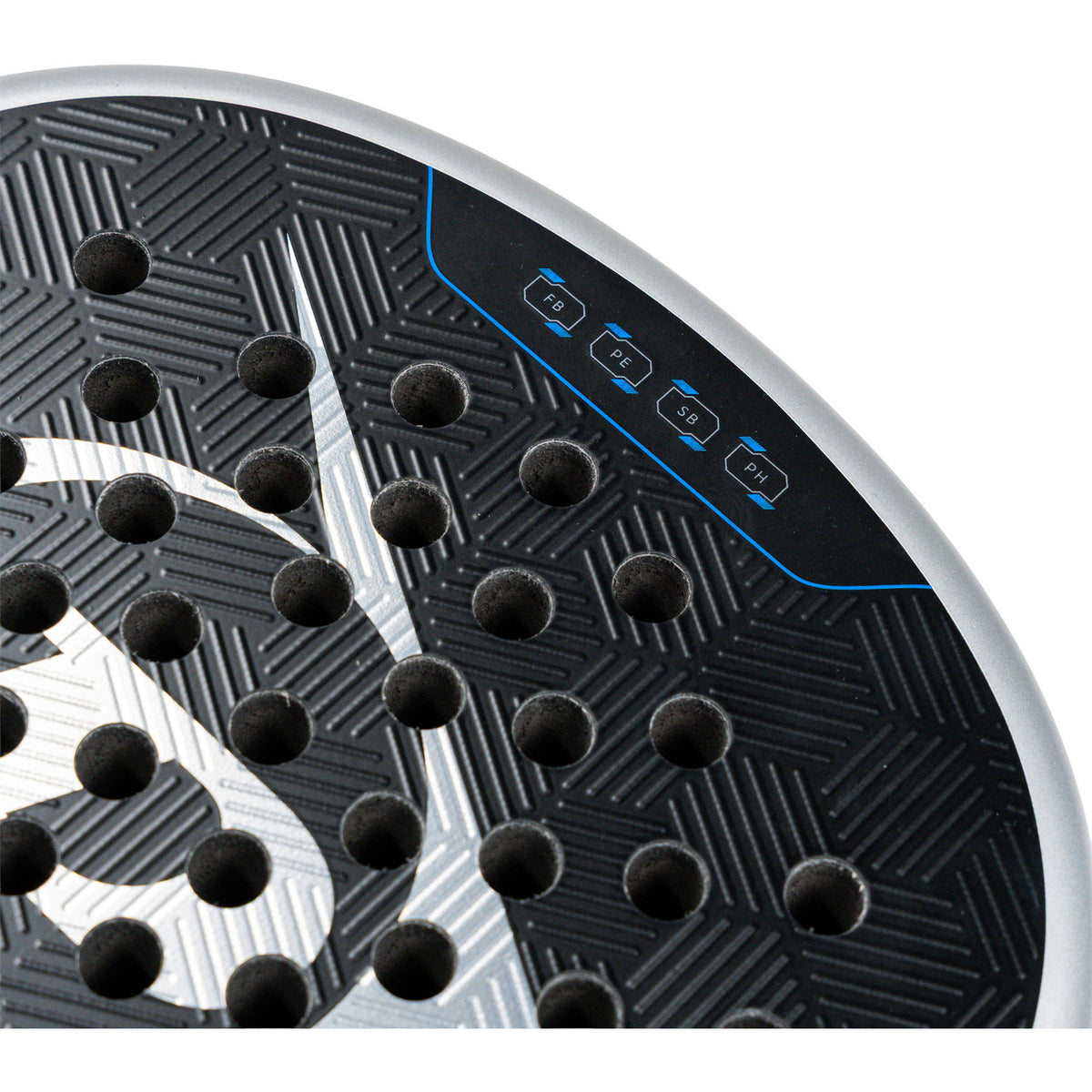 Close-up van het zwarte slagvlak van het Dunlop FX Hybrid Team 26 met gaten